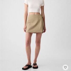 NWT GAP Khaki Iconic Linen blend Wrap Mini Skirt Sz Large